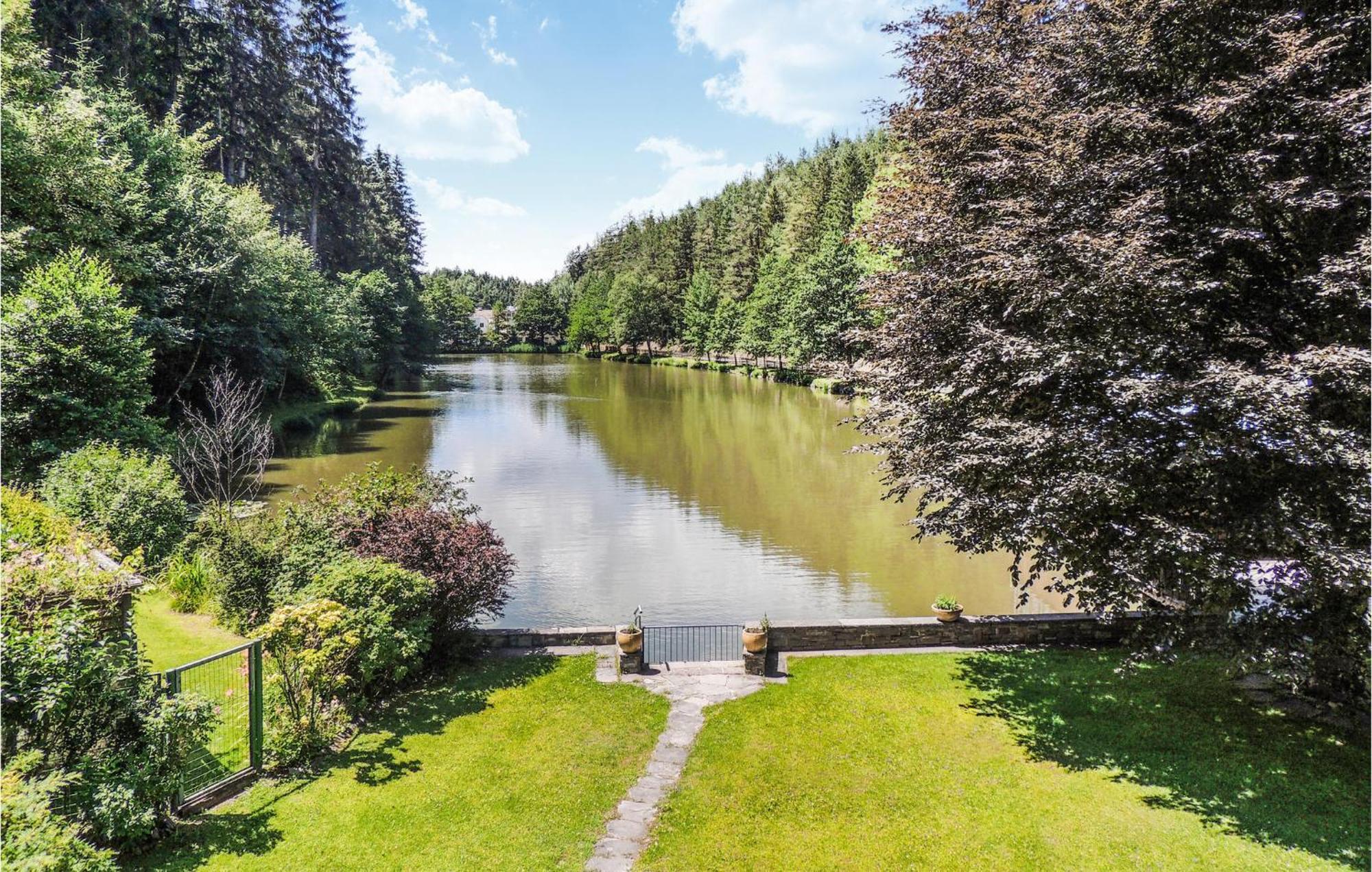 Ferienwohnung Mit Seeblick Aldrans Exterior foto
